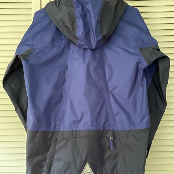 L.L. Bean - Kids- Rain /Wind Jacket-                 Large 14/16 - Picture 2 of 6